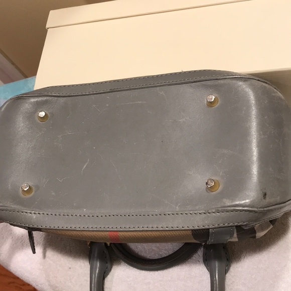 Original Burberry in grey - Picture 4 of 4